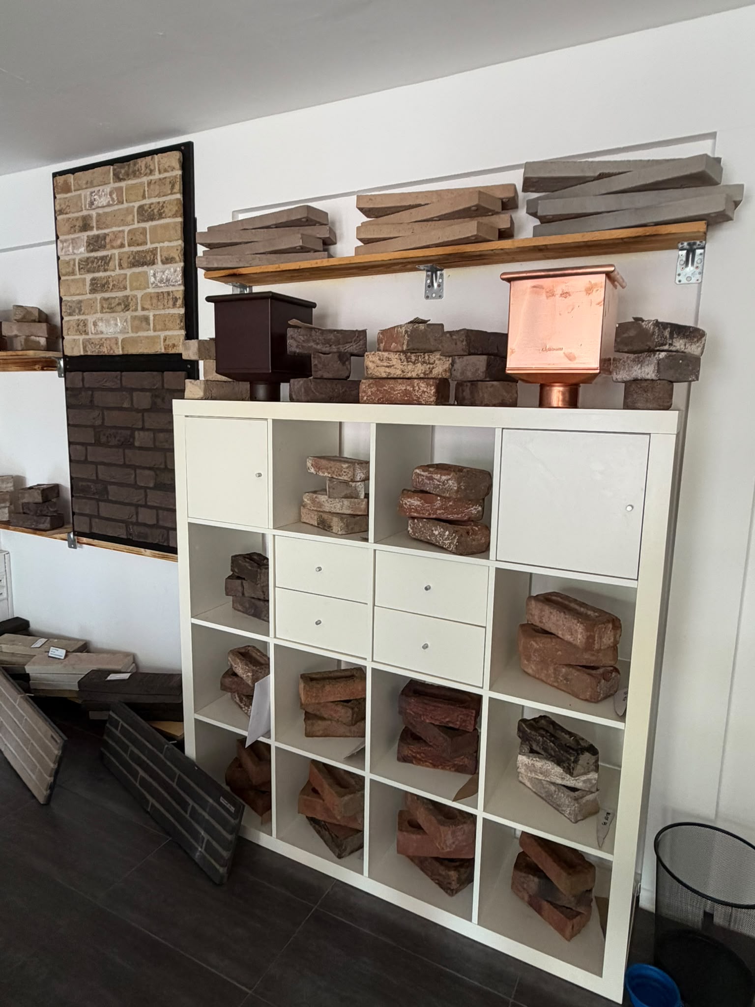 BAUTECH D&K Showroom mit Klinkerausstellung